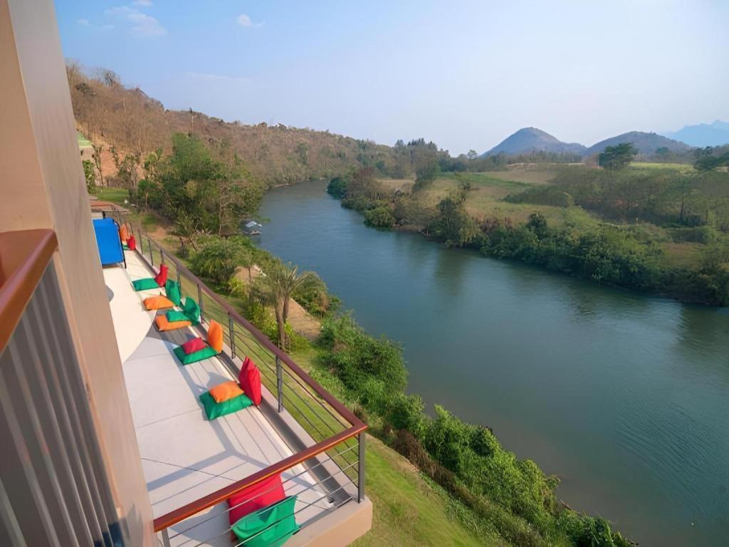 River Kwai Village Hotel Бан-Каенг-Рабоет Экстерьер фото