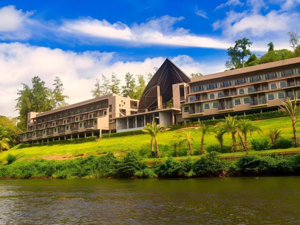 River Kwai Village Hotel Бан-Каенг-Рабоет Экстерьер фото